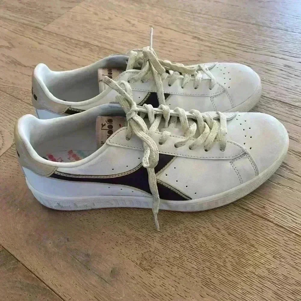 Diadora Womens Sneaker Size 7.5 White